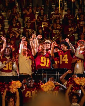 Image post by @uscfb on Instagram