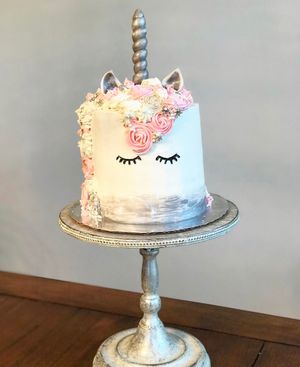 Image post by @theblondewhobakes on Instagram