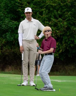 Image post by @cschampgolf on Facebook