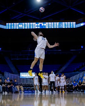 Image post by @uclamvb on Instagram