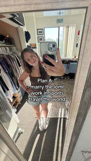 Video post by @callmeschiff on TikTok