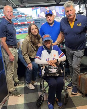Image post by @snytv on Instagram