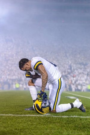 Image post by @zoeyholmstrom on Twitter