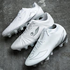Image post by @soccerdotcom on Instagram