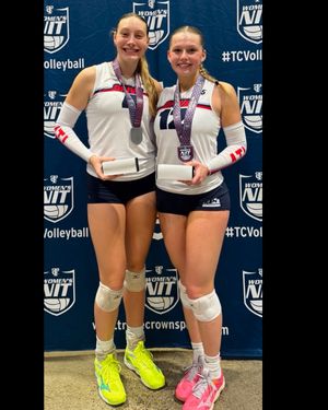 Image post by @mizunovolleyballusa on Instagram
