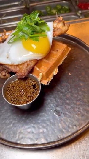 Video post by @lipsmackingfoodie on Instagram