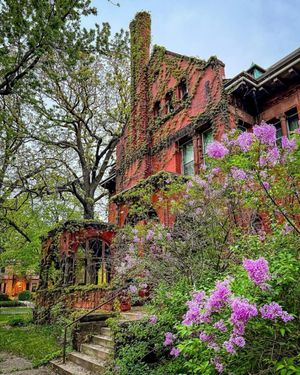 Image post by @visitsaintpaul on Instagram