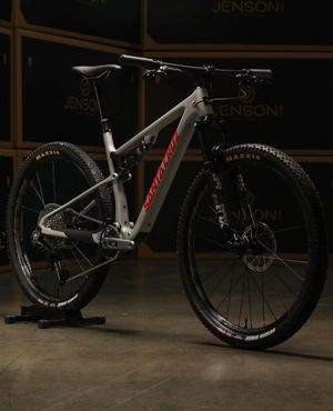 Image post by @esigrips on Instagram