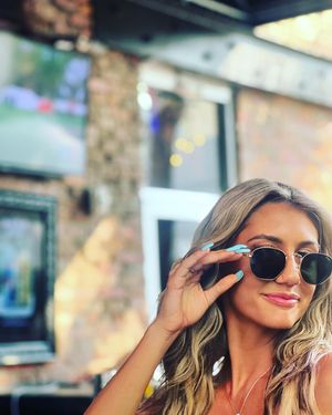 Image post by @faroutsunglasses on Instagram