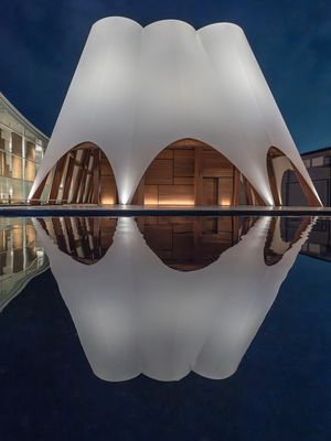 Image post by @vromerophoto on Instagram