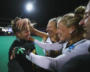 Image post by @iowafieldhockey on Twitter