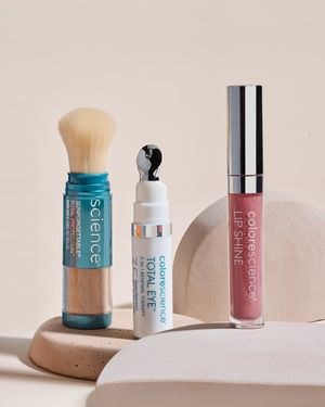 Image post by @colorescience on Instagram