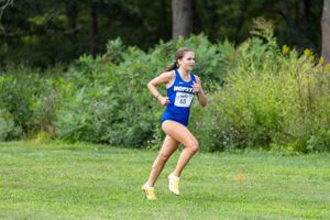 Image post by @hofstratrackxc on Instagram