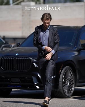 Image post by @TBLightning on Twitter