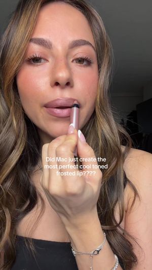 Video post by @anyaweitz on TikTok
