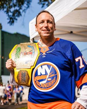 Image post by @nyislanders on Instagram