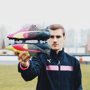 Image post by @soccerdotcom on Instagram