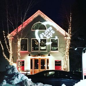 Image post by @themainemag on Instagram