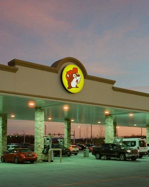 Image post by @bucees on Instagram