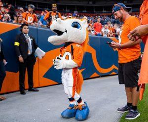 Image post by @broncosofffield on Instagram