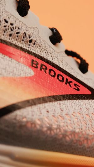 Video post by @brooksrunningde on Instagram
