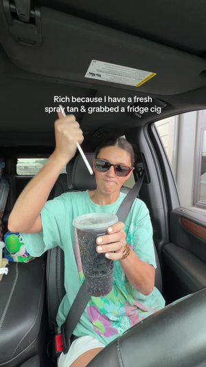 Video post by @chelswaterwall on TikTok