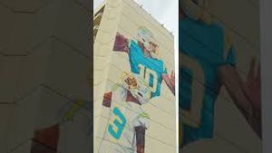 Video post by @chargers on YouTube