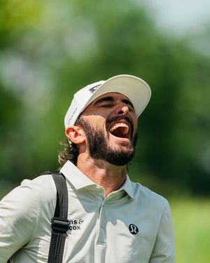 Image post by @johndeereclassic on Instagram