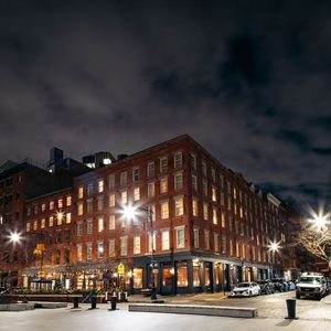 Image post by @33hotelnyc on Facebook