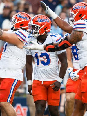 Image post by @GatorsFB on Twitter/X