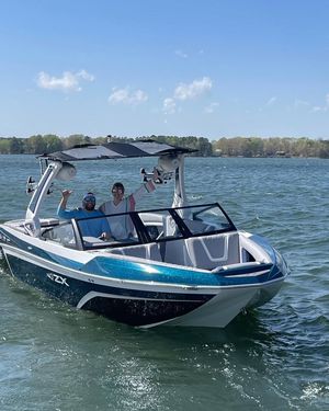 Image post by @charlotteskiboats on Facebook