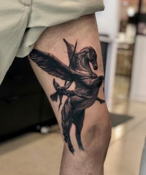 Image post by @skindesigntattoos on Instagram