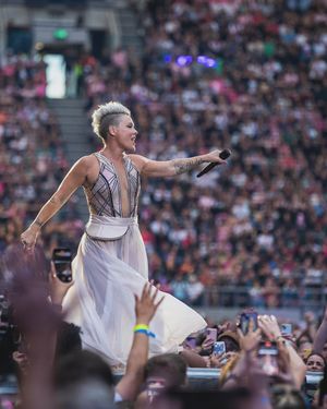 Image post by @pink on Instagram