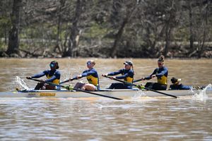 Image post by @umichrowing on Instagram