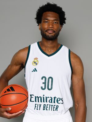 Image post by @realmadridbasket on Instagram