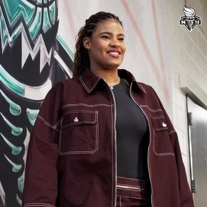 Image post by @nyliberty on Facebook