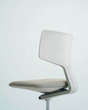 Image post by @neocon_shows on Instagram