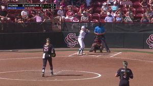 Video post by @GamecockSoftbll on Twitter