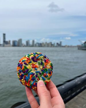 Image post by @sarah_in_toga on Instagram