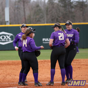 Image post by @JMUSoftball on Twitter