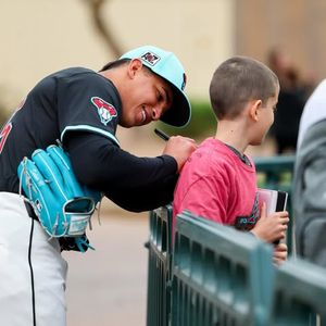 Image post by @renoaces on Instagram