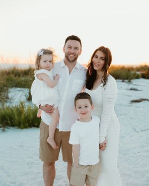 Image post by @maddiesswfphotography on Facebook