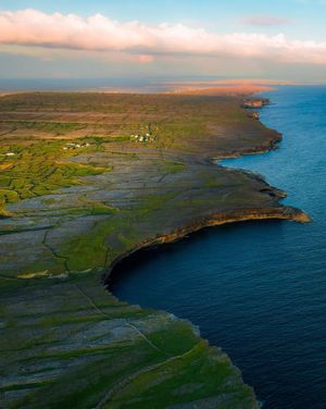 Image post by @thewildatlanticway on Instagram