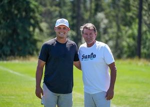 Image post by @waynegretzky on Instagram