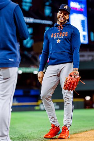 Image post by @astros on Twitter