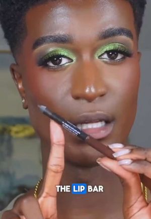 Video post by @thelipbar on TikTok