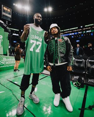 Image post by @zebpowelll on Instagram