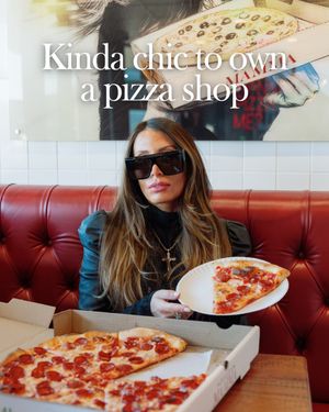 Image post by @pizzamammari on Instagram