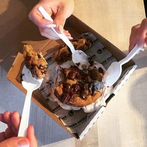 Image post by @insomniacookies on Instagram