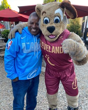 Image post by @rally_house on Instagram